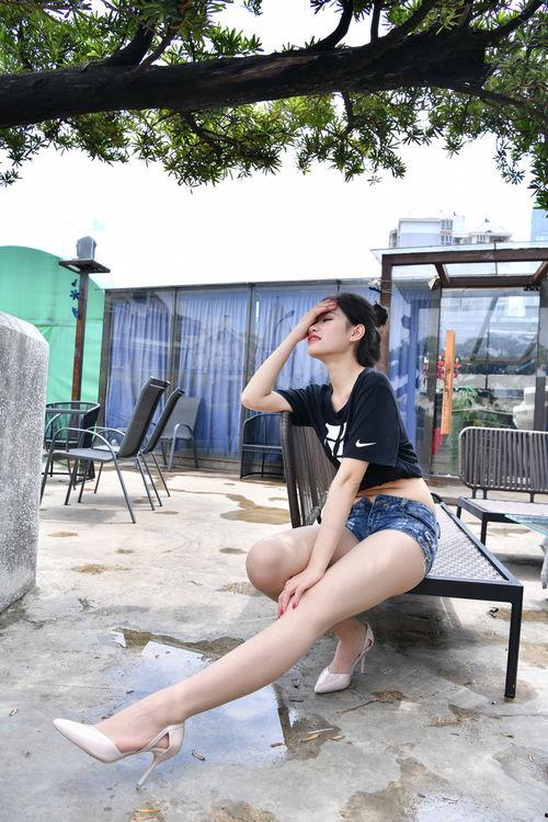 肉丝袜小高跟 图片下载,时尚诱惑，性感魅力一触即发