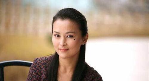 演员何音现在的老公,揭秘与现任老公的爱情故事