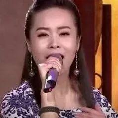 王二妮一壶老酒视频,歌声悠扬唤起岁月回忆